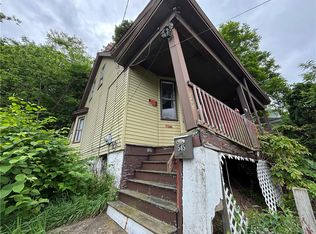 545 Boquet St, Carnegie, PA 15106