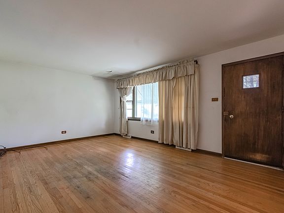 3rd image of 1213 Damico Dr