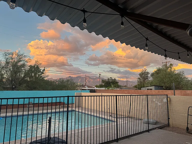 E Hedrick Dr — Photo 16