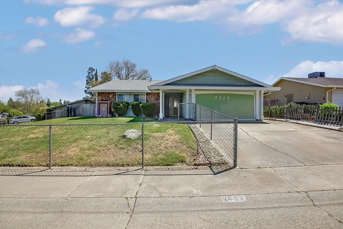 7314 Arutas Dr photo 1