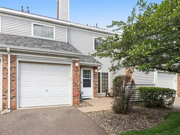 3702 Little Linden Curv — Photo 1