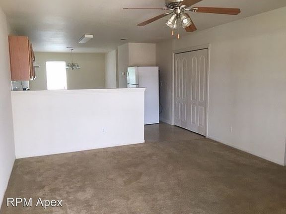 5th image of 407 Brittney Way APT D