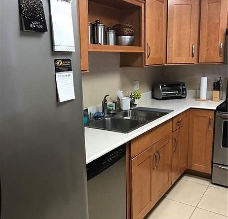 3rd image of 4007 N Cypress Dr APT 102