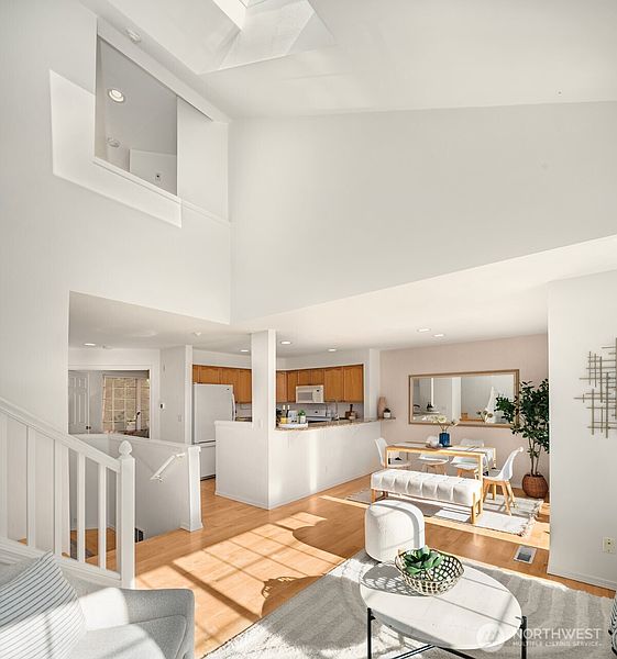2nd image of 18544 NE 57th Street