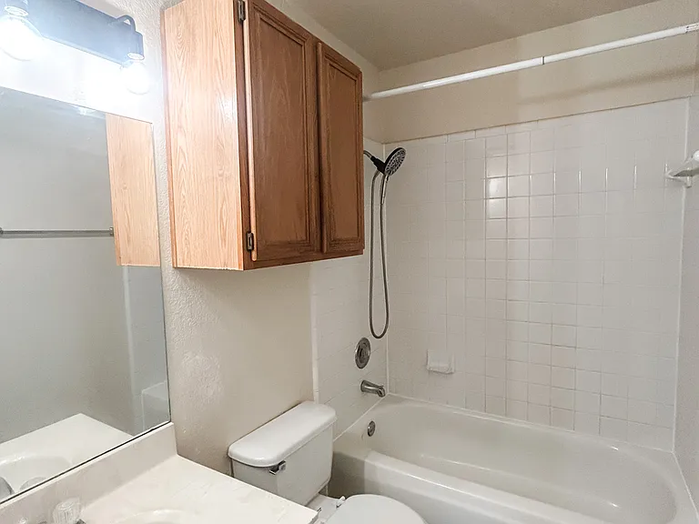 1808 Windward Dr #D — Photo 12