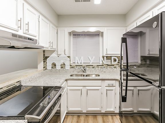 5th image of 8283 Glen Rock Cv