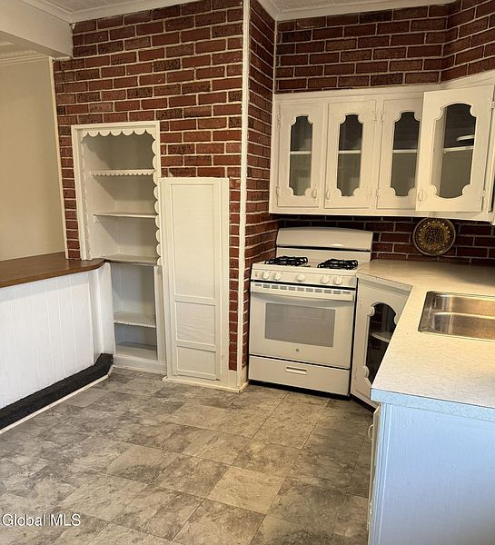 5th image of 491 2nd Street