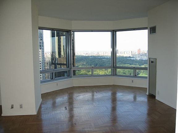 5th image of 301 W 57th St APT 36AB