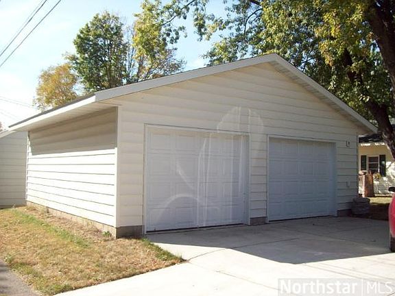 3rd image of 1316 11th Ave N