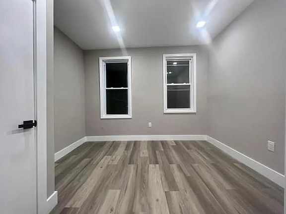 3rd image of 47 Logan Ave #2RA