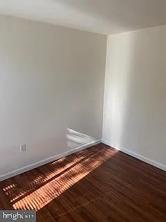 1823 N Shore Ct — Photo 30