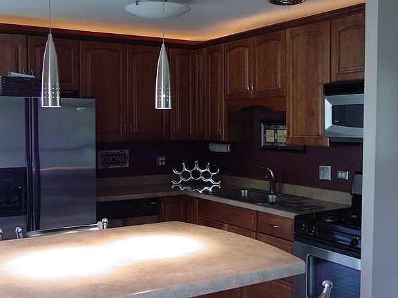 Indirect lighting above cabinets