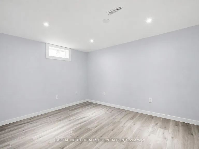 63 Elizabeth St — Photo 33