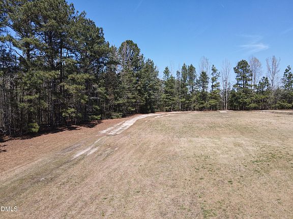 4th image of 405 Old Eason Rd