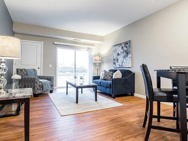 Gateway Green Apartments — Photo 27