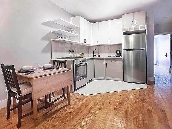 3rd image of 58 E 130th St APT 2