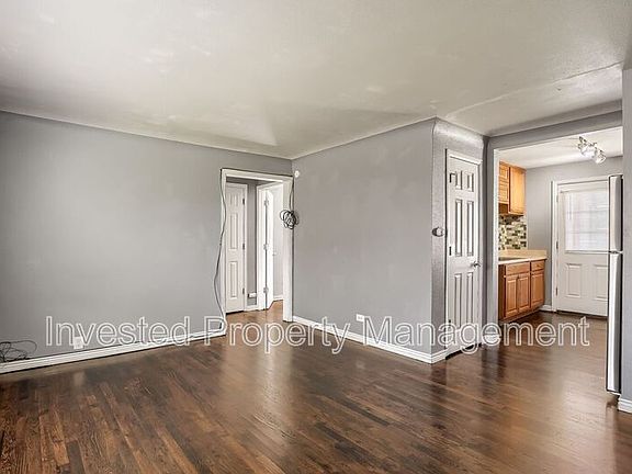 4th image of 8316 E 16th Ave