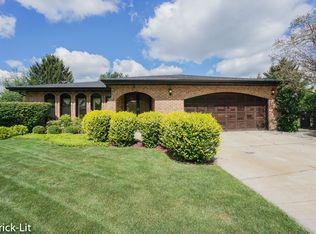 8032 Anne Ct, Orland Park, IL