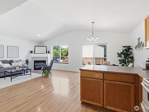 5th image of 1916 112th Avenue SE