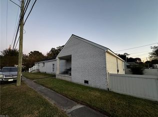 1001 Decatur St, Chesapeake, VA 23324