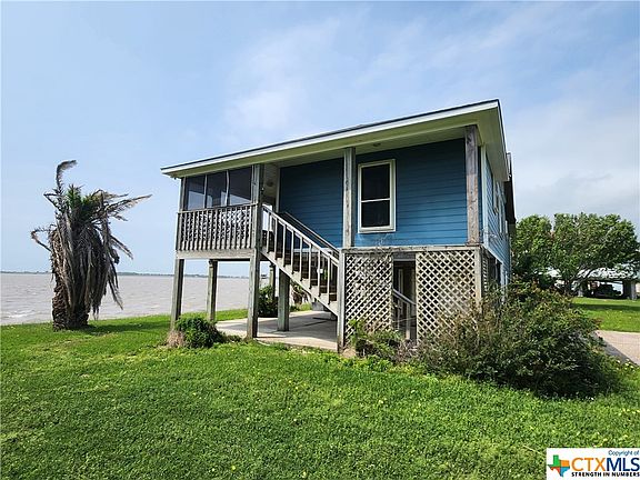 3rd image of 1440 W Bayshore Dr