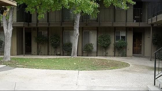 3rd image of 4930 N Thorne Ave APT 209