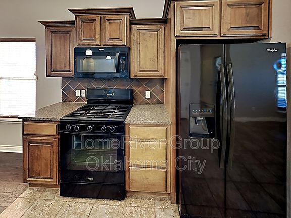 4th image of 18624 Agua Dr