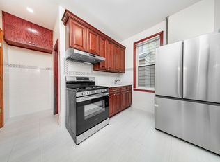 32-28 45th St #1A, Astoria, NY 11103