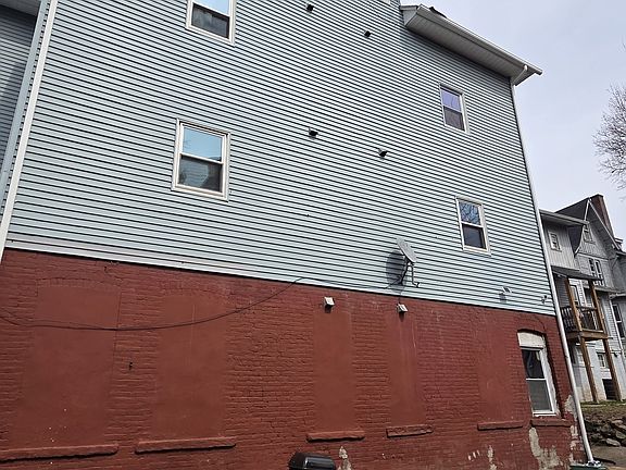 5th image of 133 Hillside Avenue