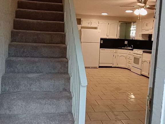 4th image of 111 Leonard St APT 1