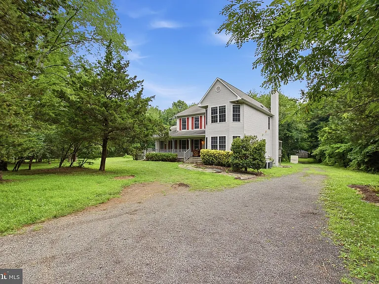 24674 Peach Orchard Ln — Photo 2