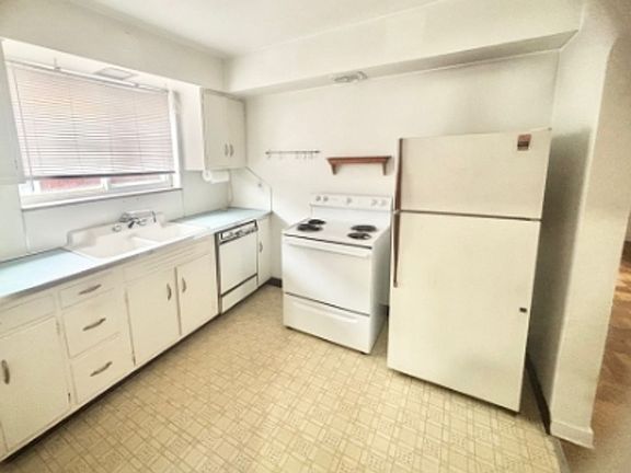 2nd image of 304-314.5 Lenox Ave #3065