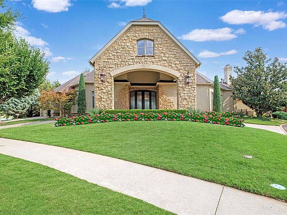 3rd image of 15040 Gaillardia Dr