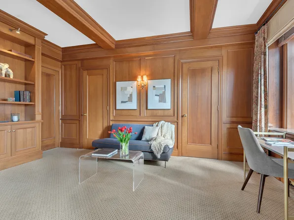 930 5th Avenue image 7 of 9