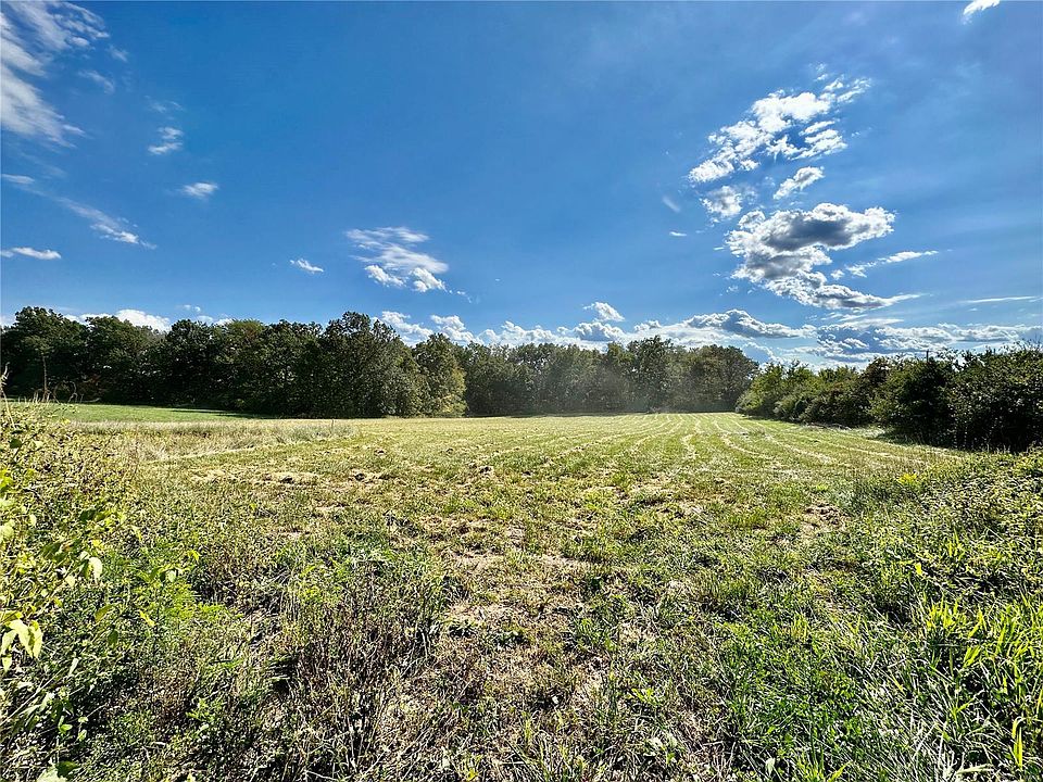 2nd image of 29560 Deerfield Ln