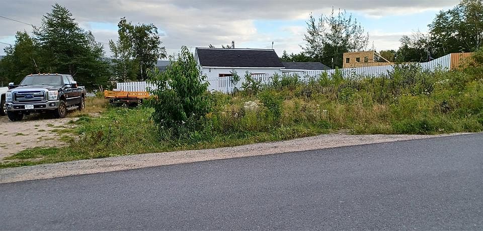 1st image of 3 Clearview Crescent