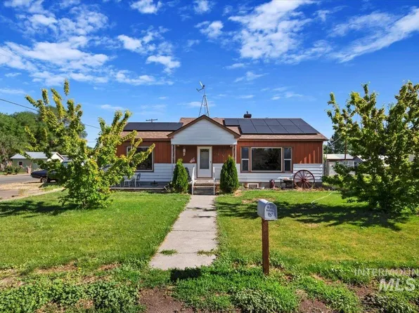 524 2nd Ave E, Wendell, ID 83355