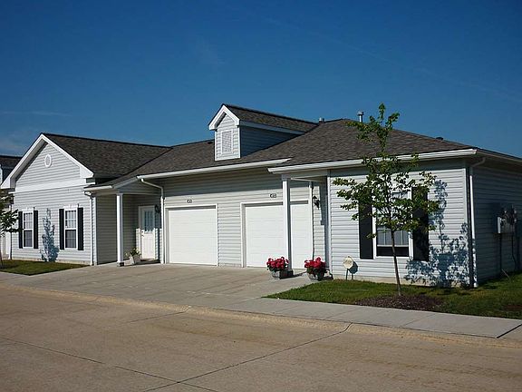4th image of 22935 Newport Ln