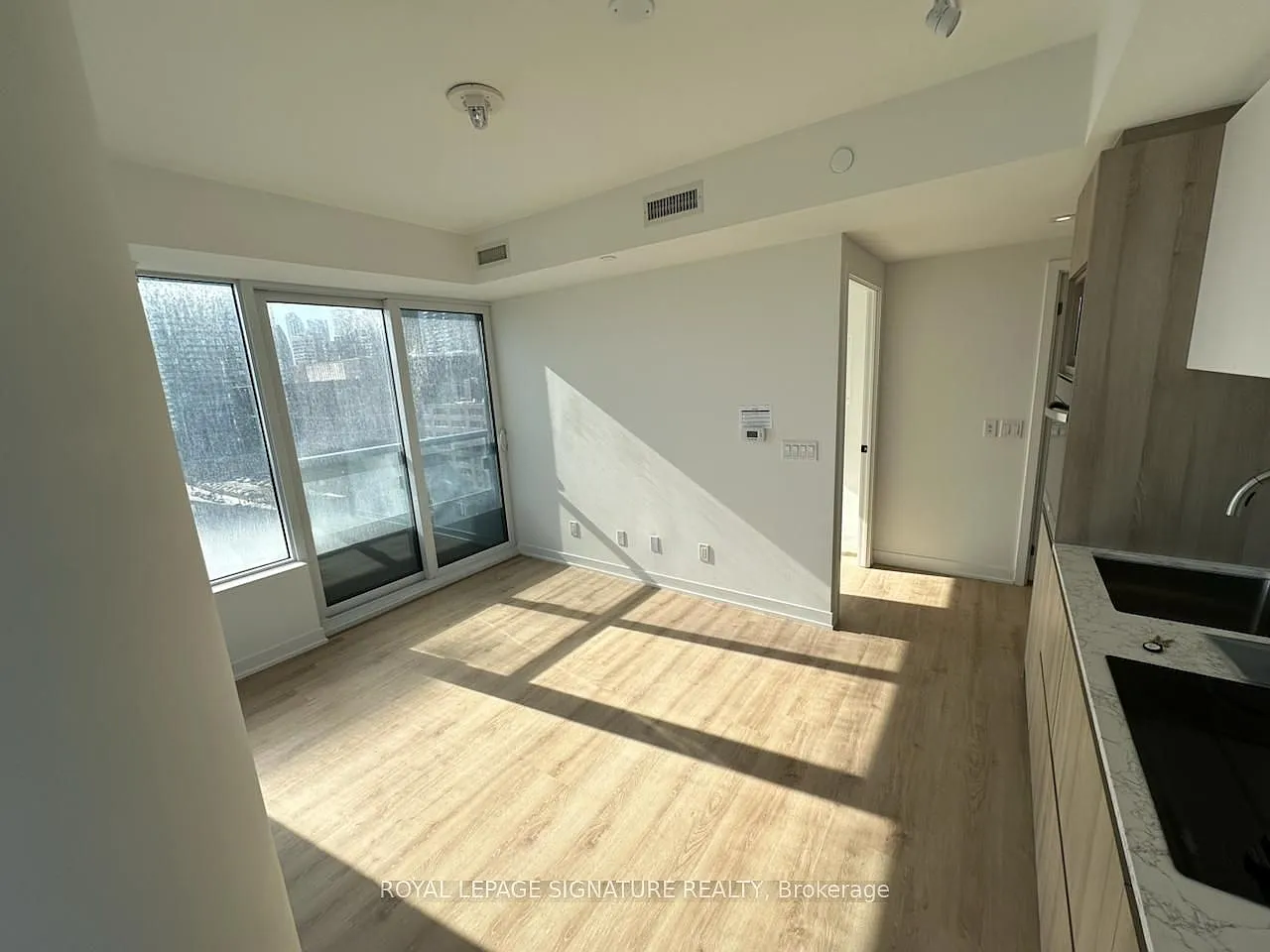 3 bed, $2,750 — Photo 2