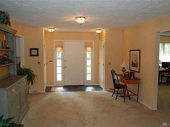 4th image of 3819 Fisher Ave