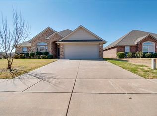 709 Snapper Dr, Burleson, TX 76028