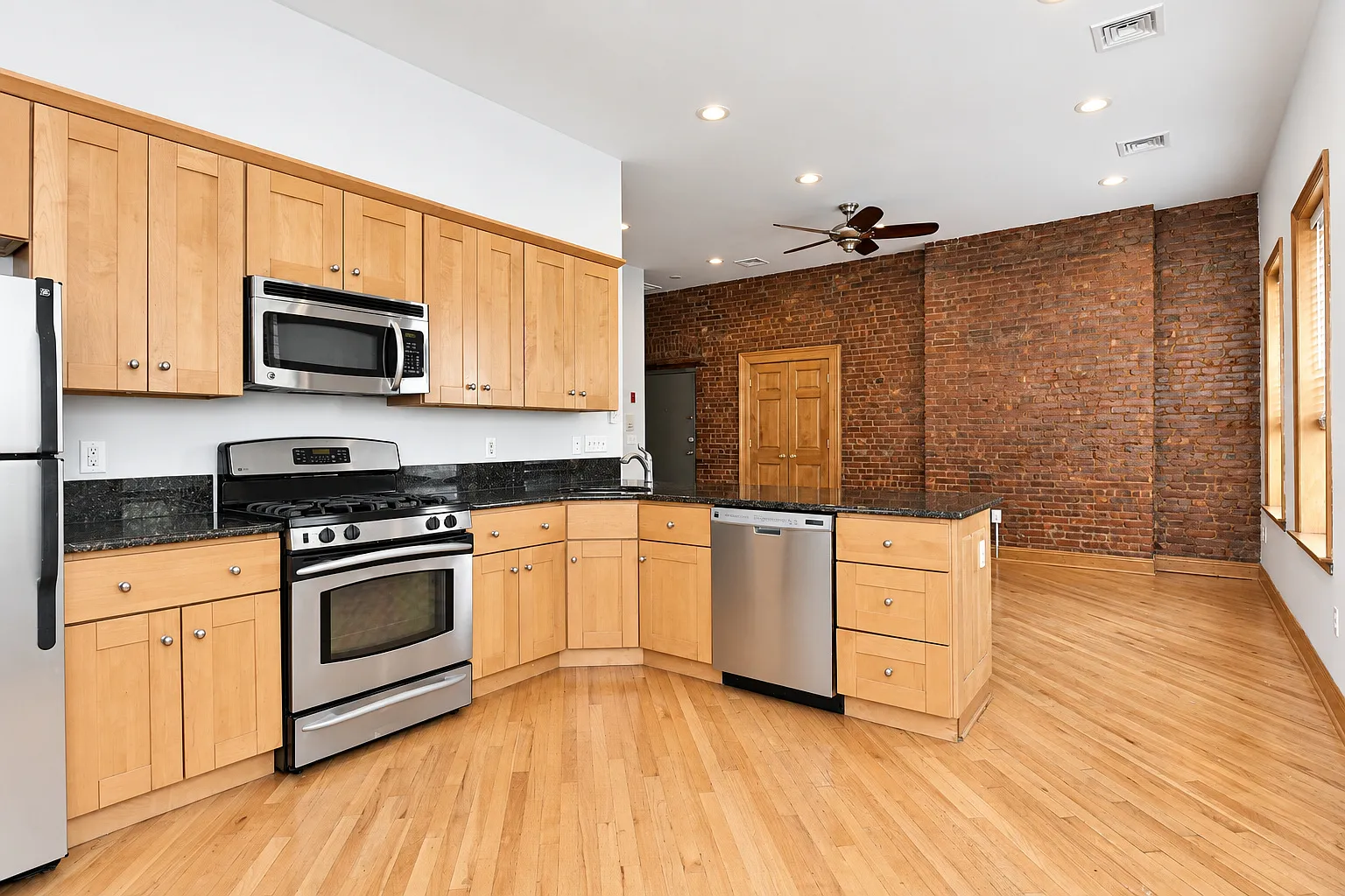 1 bed, $2,750 — Photo 3