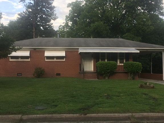 Spacious home in a quiet neighborhood