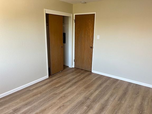 3rd image of 225 Catalpa St APT 304