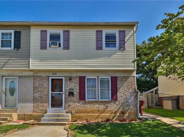 813 Fernhill Ln, Whitehall, PA 18052