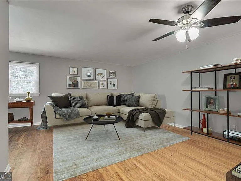 799 Marstevan Dr NE — Photo 8