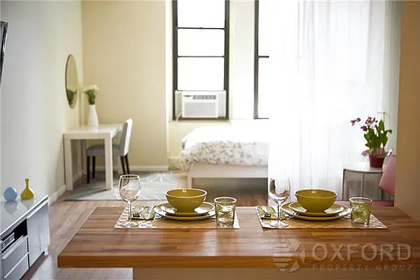 Rented by Oxford Property Group | media 21