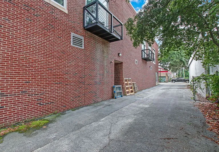 2514 Abercorn St #207 — Photo 11