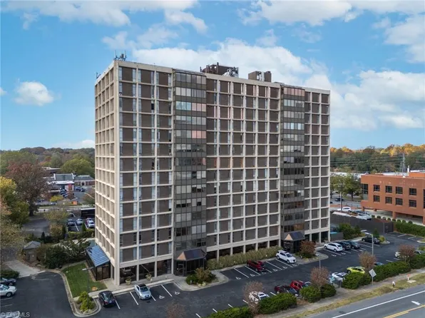 1101 N Elm St Unit 607, Greensboro, NC 27401