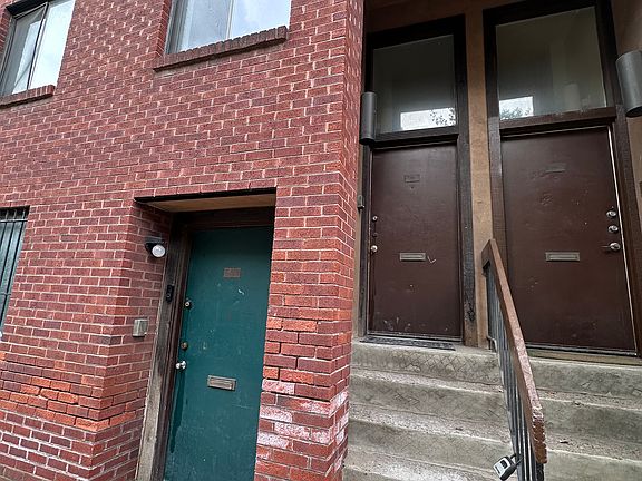 3rd image of 1710 Lombard St #1 & 2